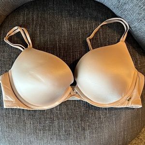 Victorias Secret Very Sexy Bra 36C